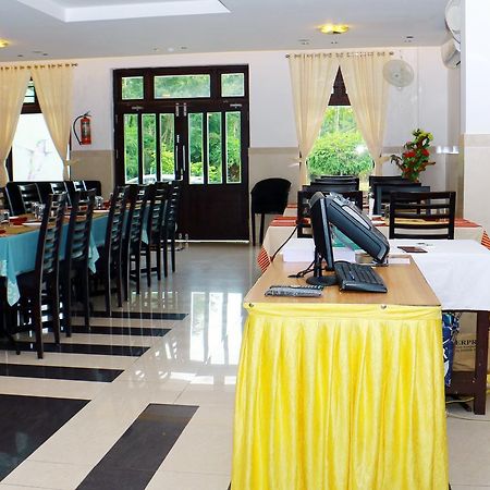 Hotel Soorya Regency Малапурам Екстериор снимка