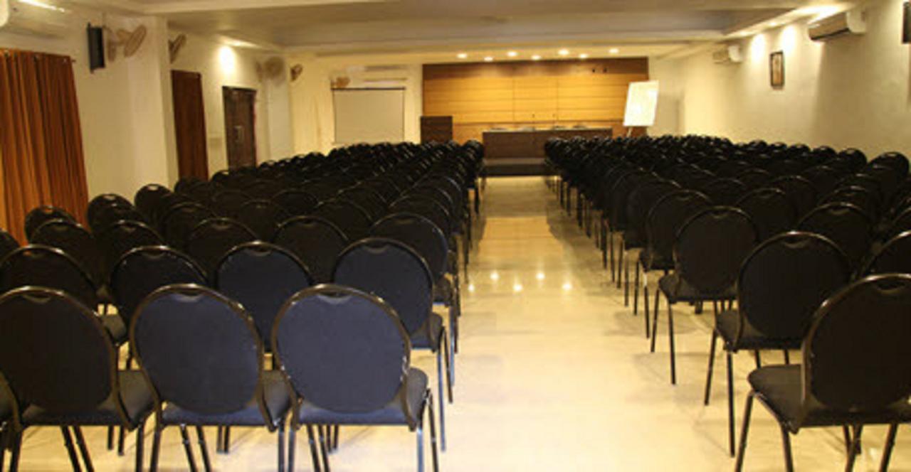 Hotel Soorya Regency Малапурам Екстериор снимка